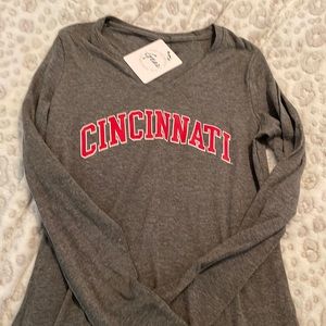 University of Cincinnati V neck Small